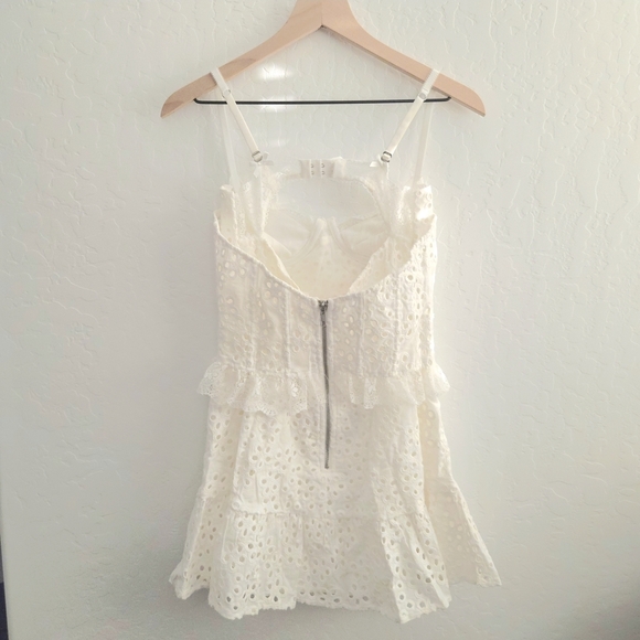 NWT For Love & Lemons Sadie White Lace Eyelet Corset Bustier Ruffle Mini Dress M - Picture 9 of 12